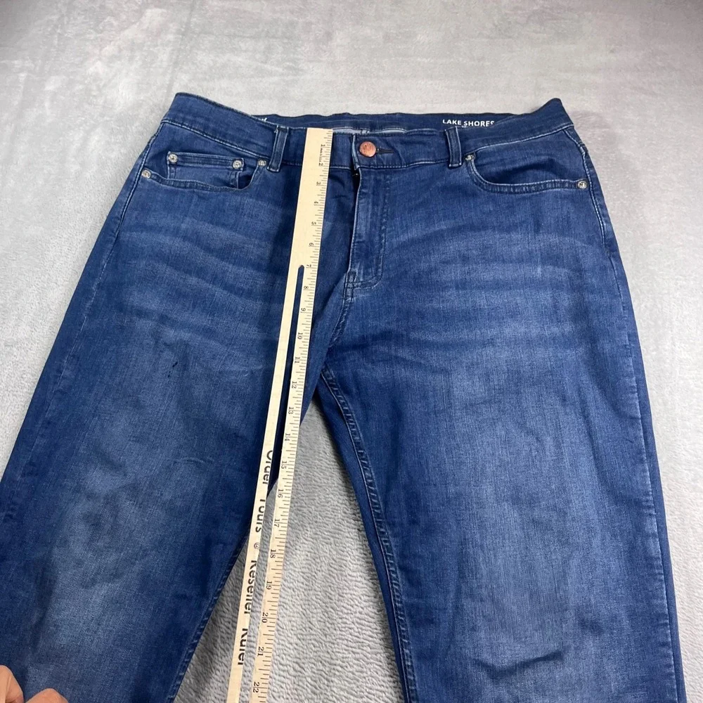 Mugsy Lake Shores Mens Jeans 38x32 Medium Wash Blue Stretch Straight Leg Denim